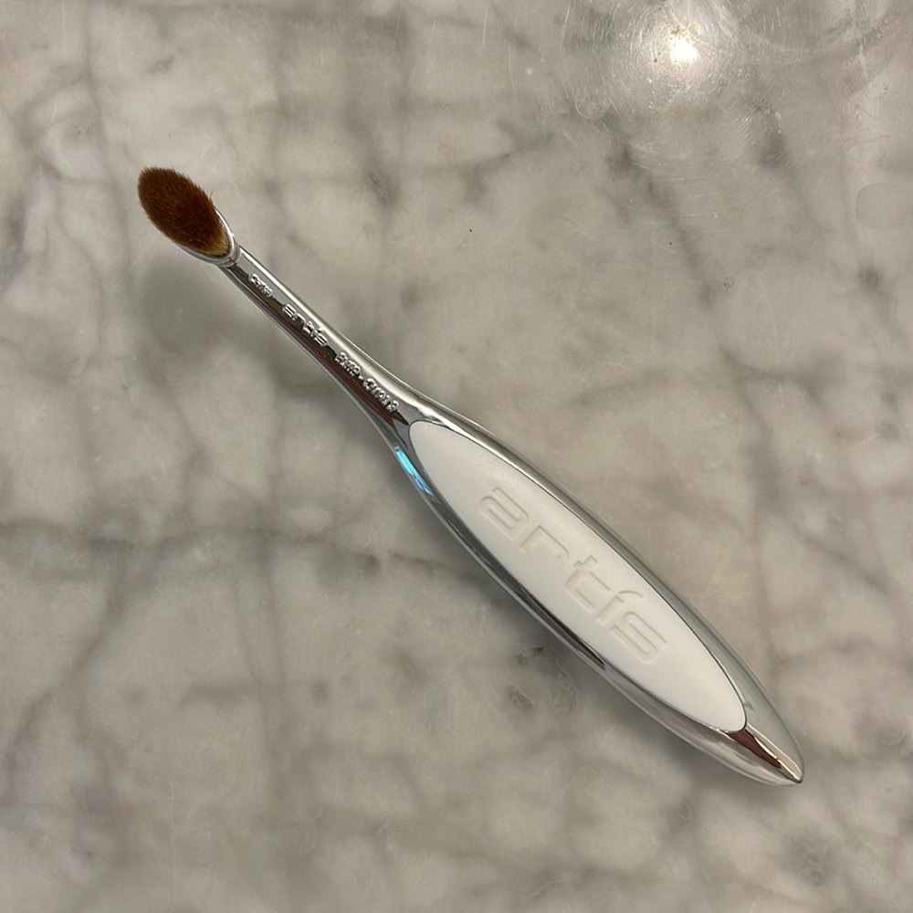 Artís Oval 3 Elite Collection